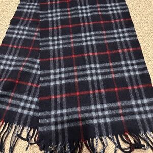 Authentic Burberry Wool and Cashmere Unisex scarf